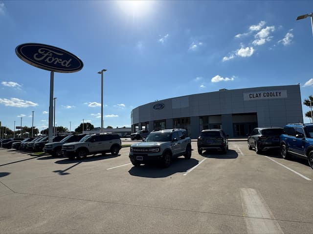 Clay Cooley Auto Group Acquires Don Davis Ford, Expands Presence in Arlington