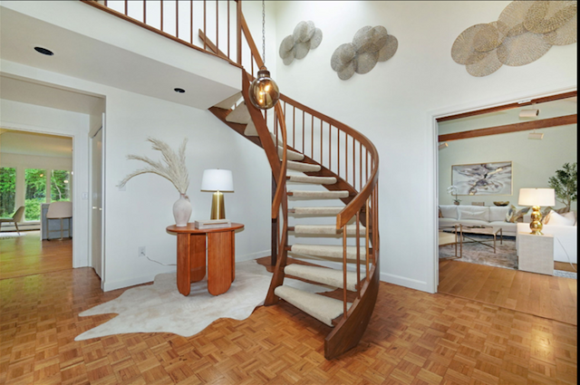 Luxury Home in Exclusive Maine Neighborhood Opens to Short-Term Rentals and Airbnb