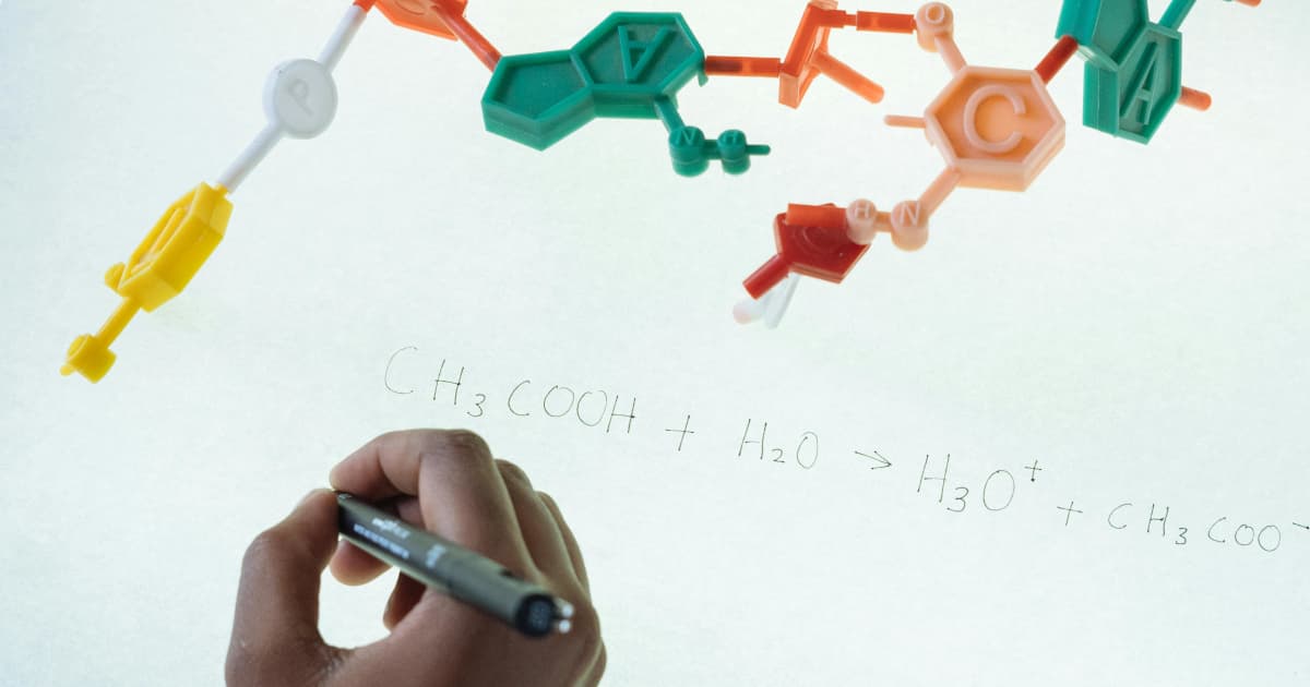 Quantum BioPharma Cuts Costs 53%, FDA Greenlights Lucid-MS Phase 2 Trial