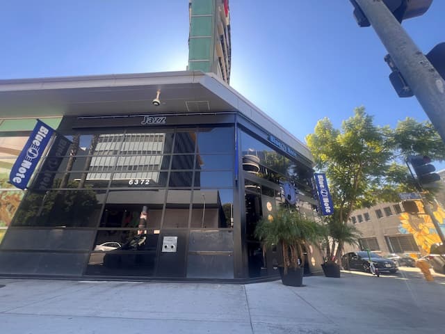 Blue Note Jazz Club Opens in Hollywood Entertainment Hub